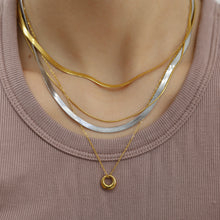 Load image into Gallery viewer, Carillio Gold Nugget Necklace